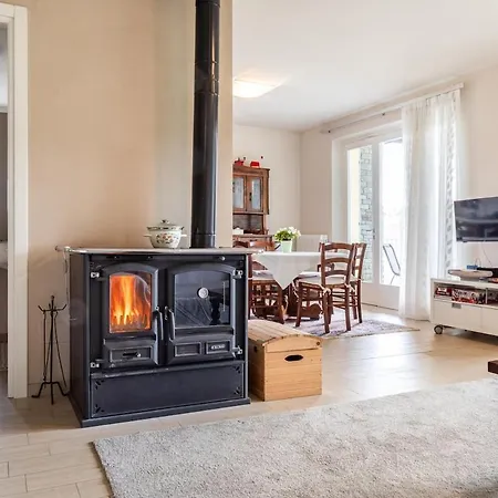 With A Spectacular View, 10 Km Away From Canelli Tatil Evi Loazzolo