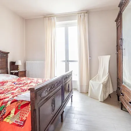 With A Spectacular View, 10 Km Away From Canelli Tatil Evi *