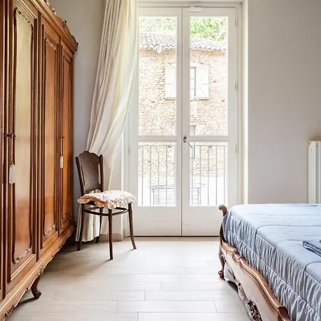 With A Spectacular View, 10 Km Away From Canelli Tatil Evi *